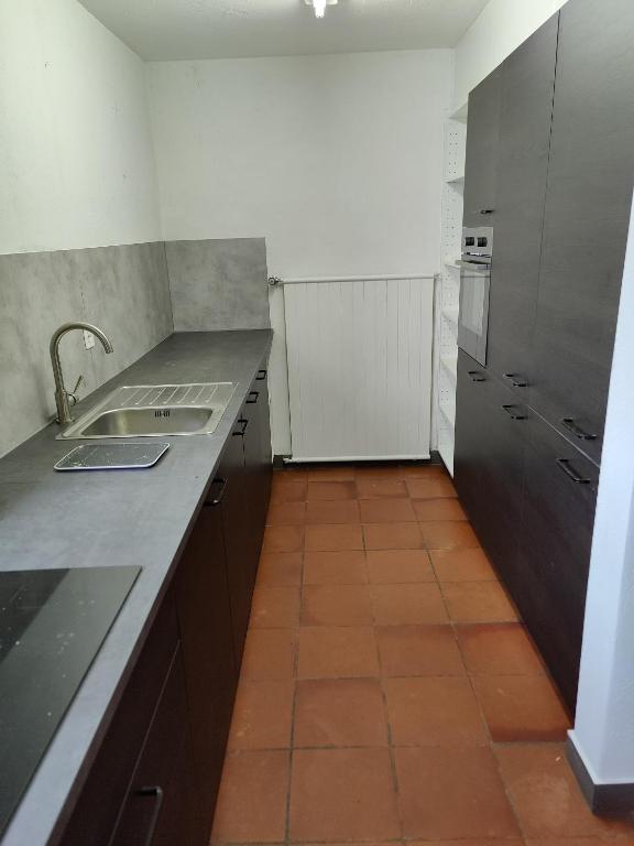 Kuchyň nebo kuchyňský kout v ubytování Grosse 4 Zimmer Wohnung mit traumhafter Aussicht