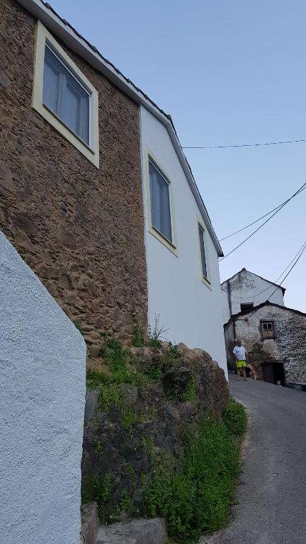 Casa do Judas - One-Bedroom House