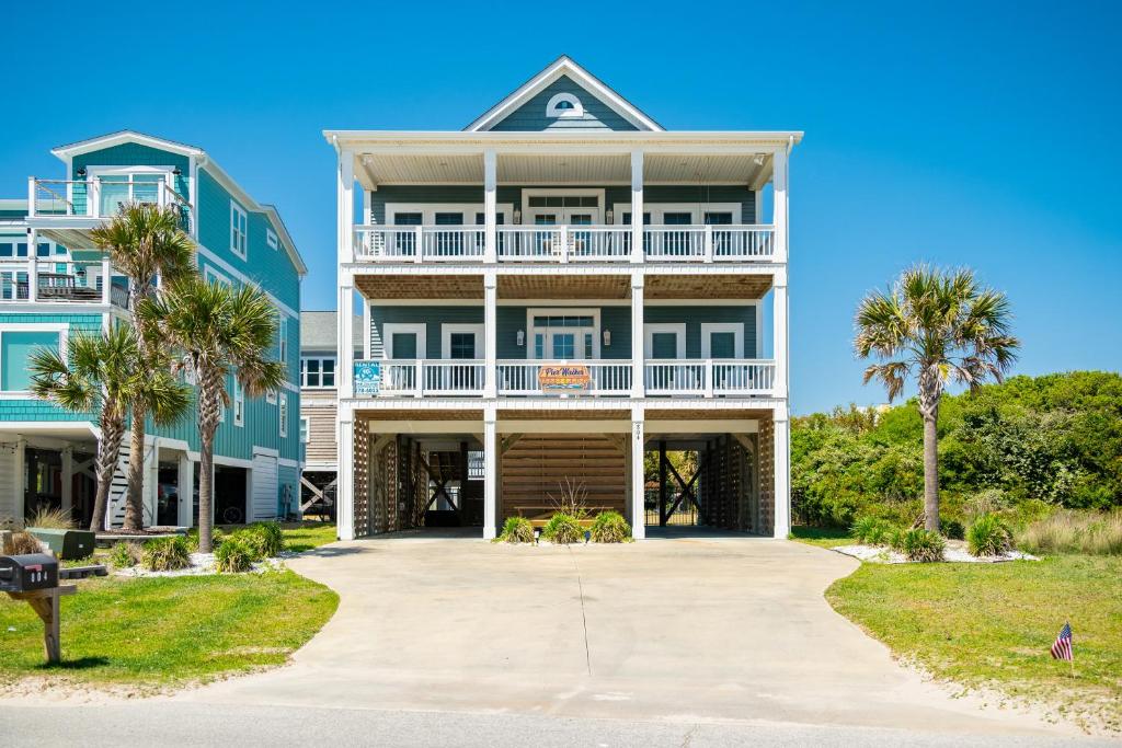 Pier Walker by Oak Island Oak Island (updated prices 2024)
