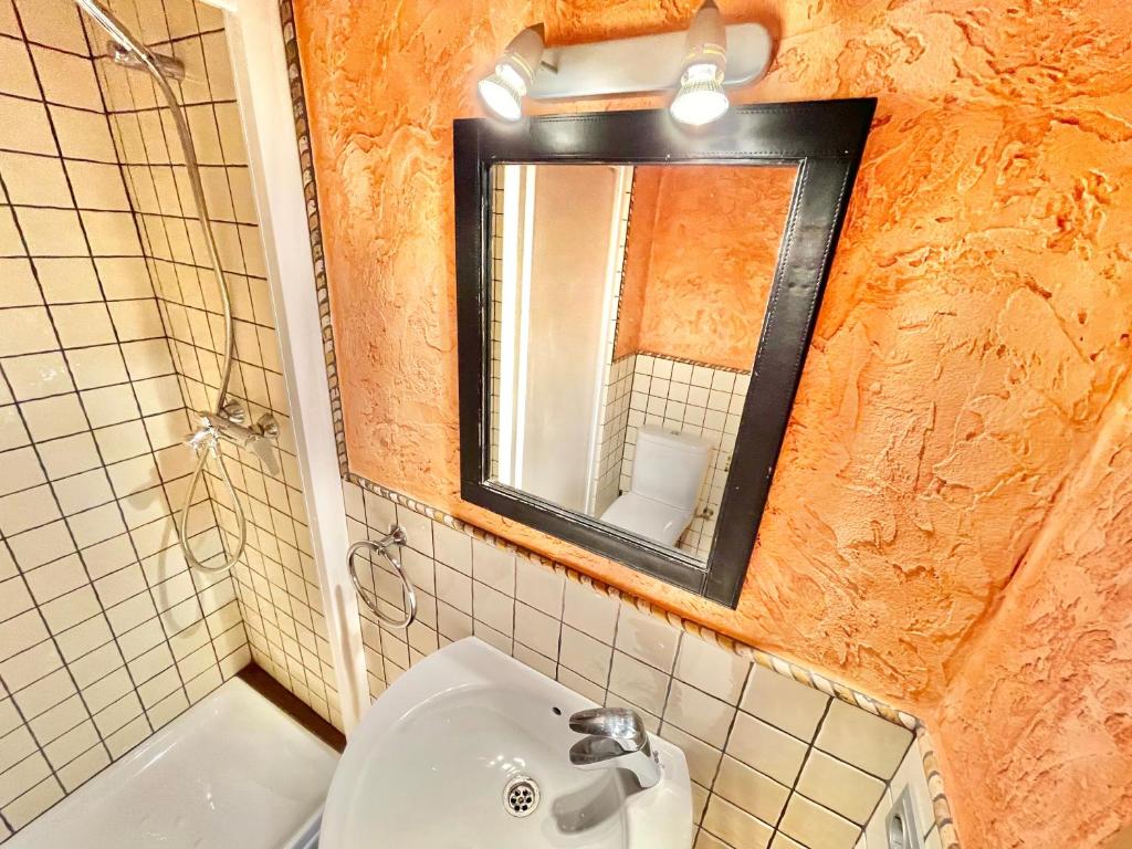 Kúpeľňa v ubytovaní Apartamentos Blanes Petit