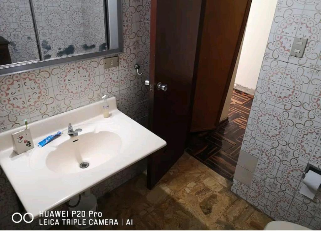Koupelna v ubytování Apart Hotel San Borja