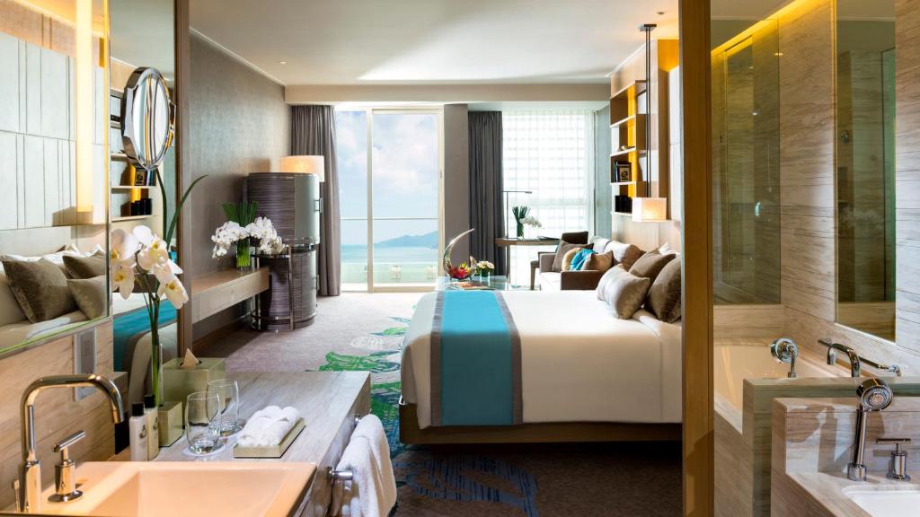 Suite Junior Có Giường Cỡ King Nhìn Ra Biển - Tầng Cao