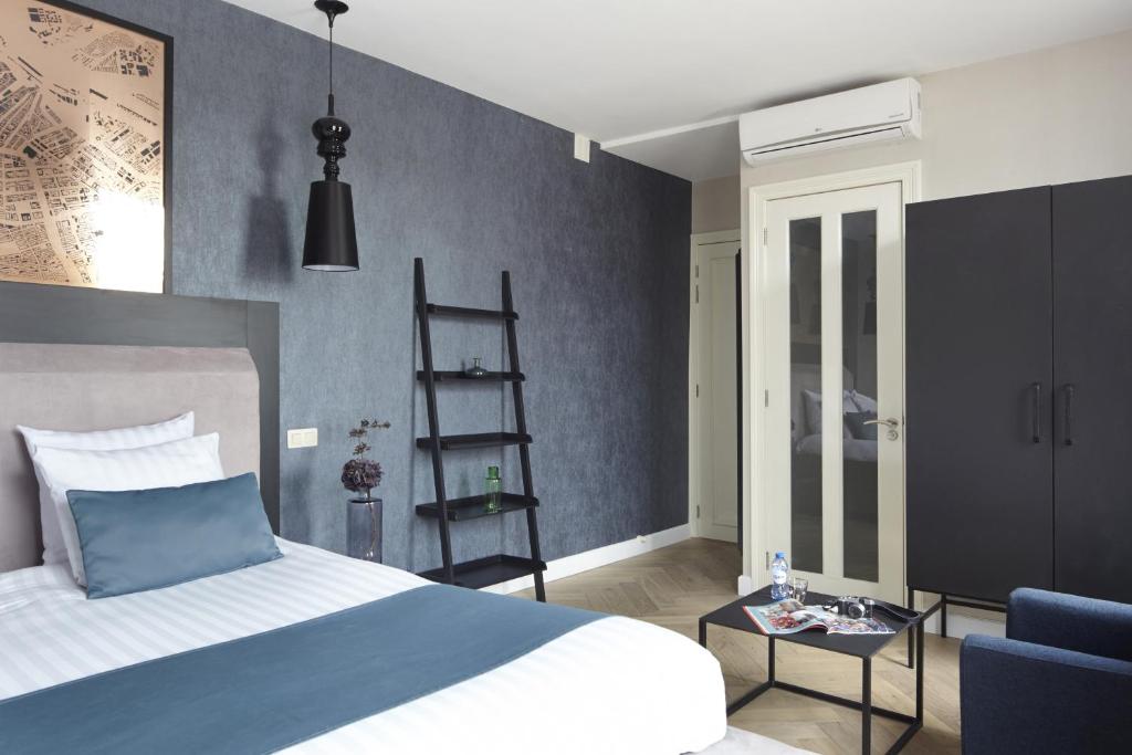 No. 377 House - Resim 18