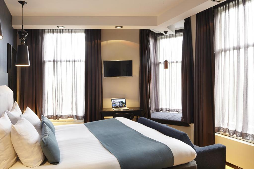 No. 377 House - Resim 19