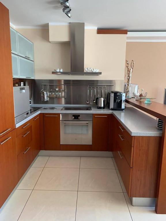 Kuchnia lub aneks kuchenny w obiekcie Apartament Panorama Ustronia