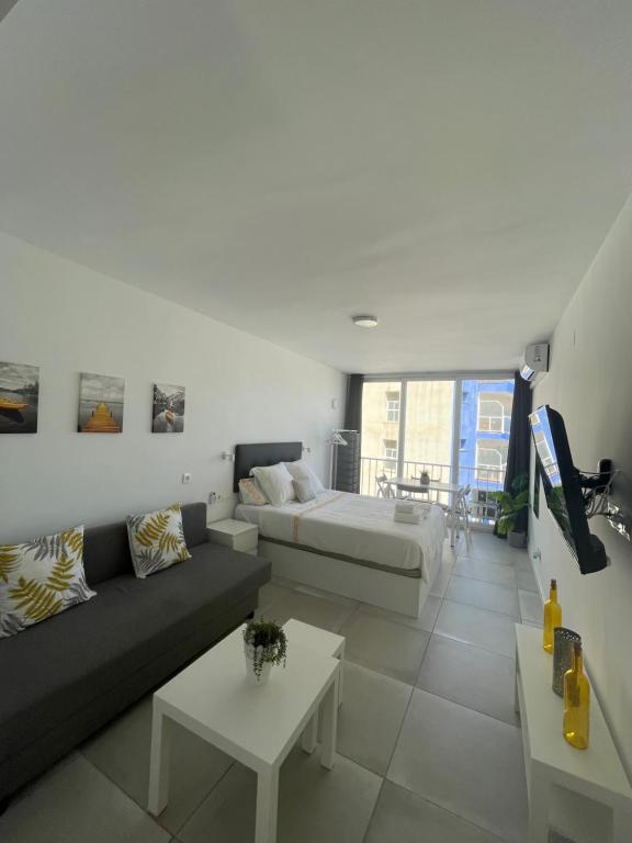 Apartamento en playa la Carihuela Torremolinos Cascada Summer ...