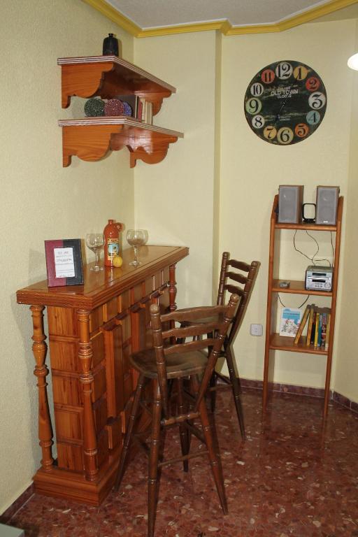 Knihovna v apartmánu