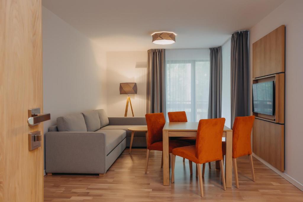 Posedenie v ubytovaní Platinum Apartments