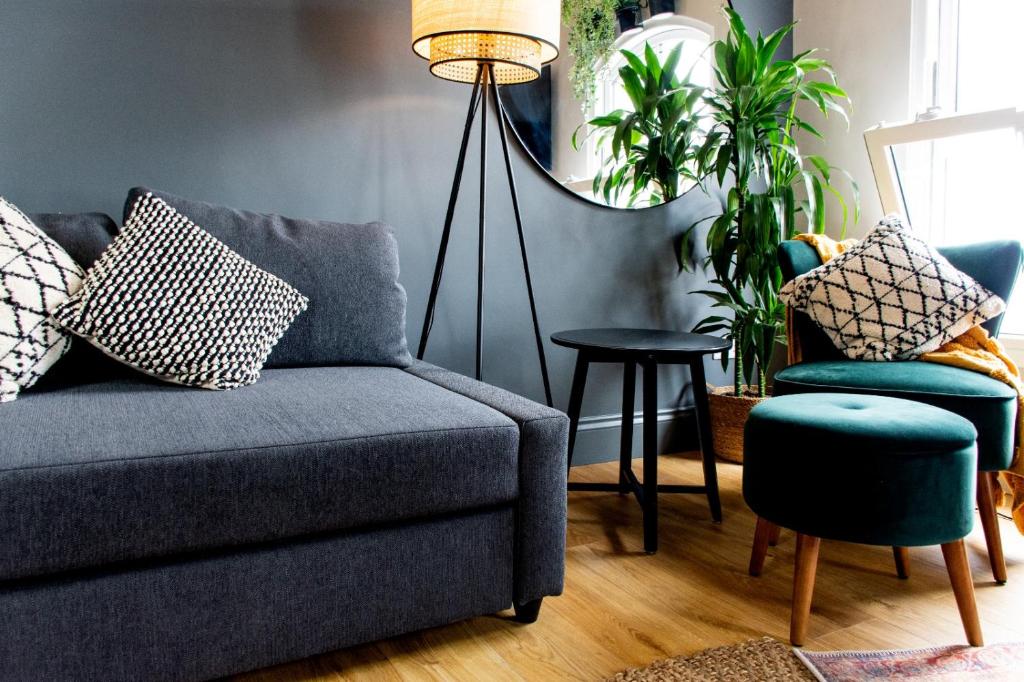 Posezení v ubytování Plymouth Barbican boutique luxury Apartment