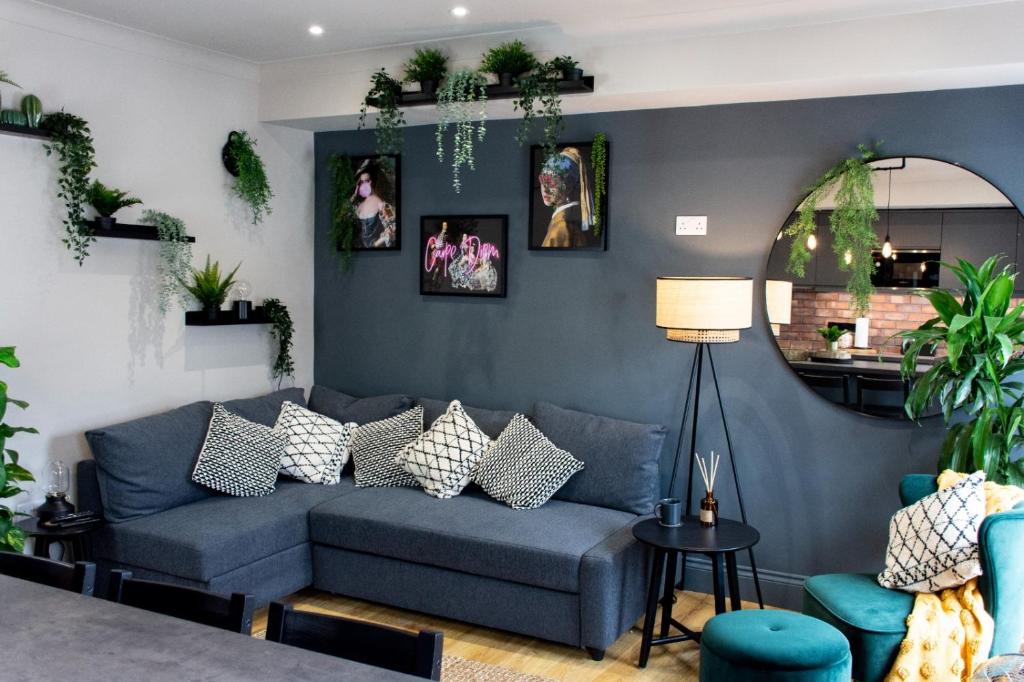 Posezení v ubytování Plymouth Barbican boutique luxury Apartment