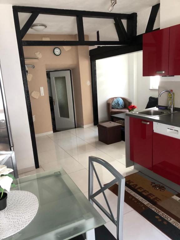 Kuchyň nebo kuchyňský kout v ubytování Seven‘S Apartments I