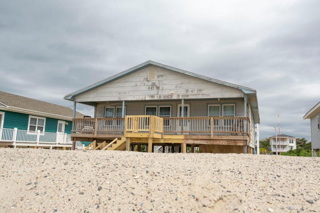 Blue Haven by Oak Island Oak Island (updated prices 2024)