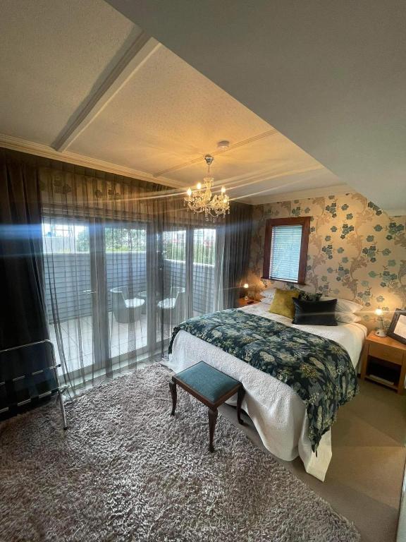 Katil atau katil-katil dalam bilik di Nice Hotel
