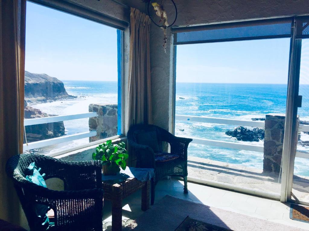 Ocean Front Villa sleeps 6-15 (24hr gated community/private community) beach access