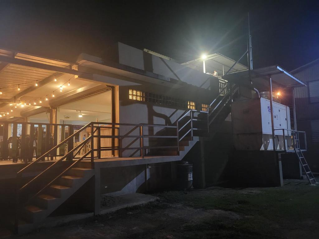 Budova, kde se aparthotel nachází