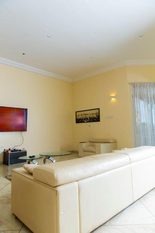 1 bedroom Space Available to enjoy - One-Bedroom Apartment