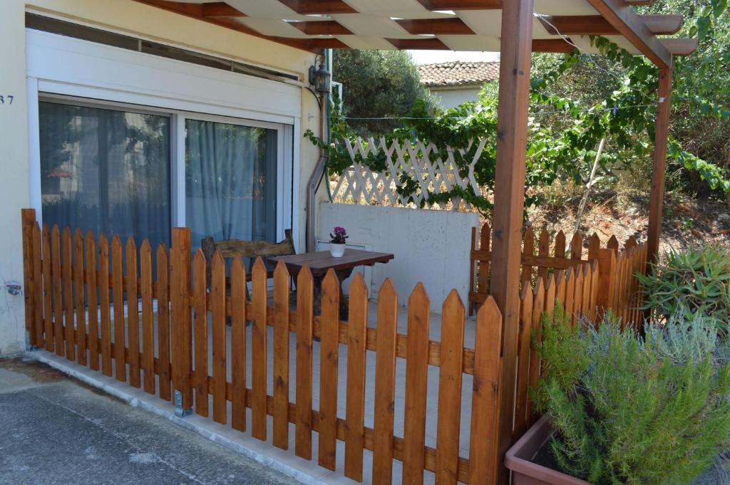 Vonkajšia záhrada v ubytovaní Best House,Appartments,Pylos Messinias