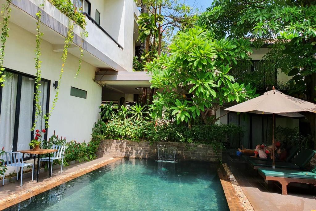 Bazén v ubytování Siem Reap Tevi Residence nebo v jeho okolí