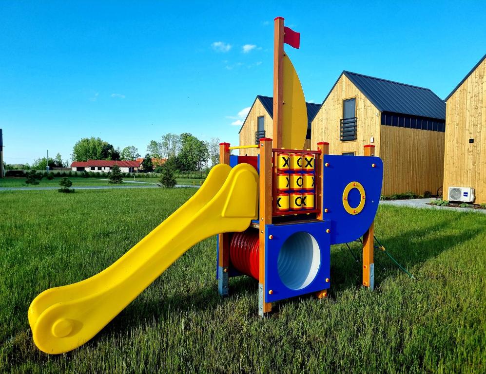 Zona de joacă pentru copii de la Zacisze Mazurskie