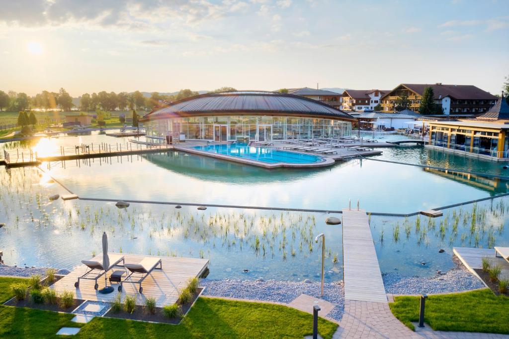 Bazén v ubytování Das König Ludwig Inspiration SPA nebo v jeho okolí
