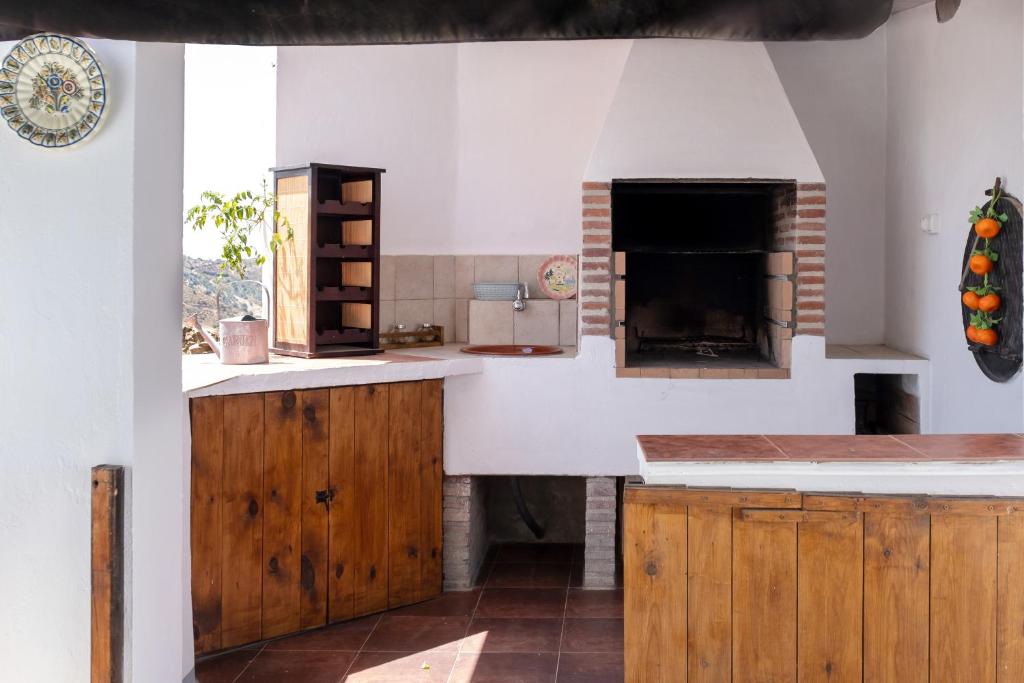 A kitchen or kitchenette at Casita T