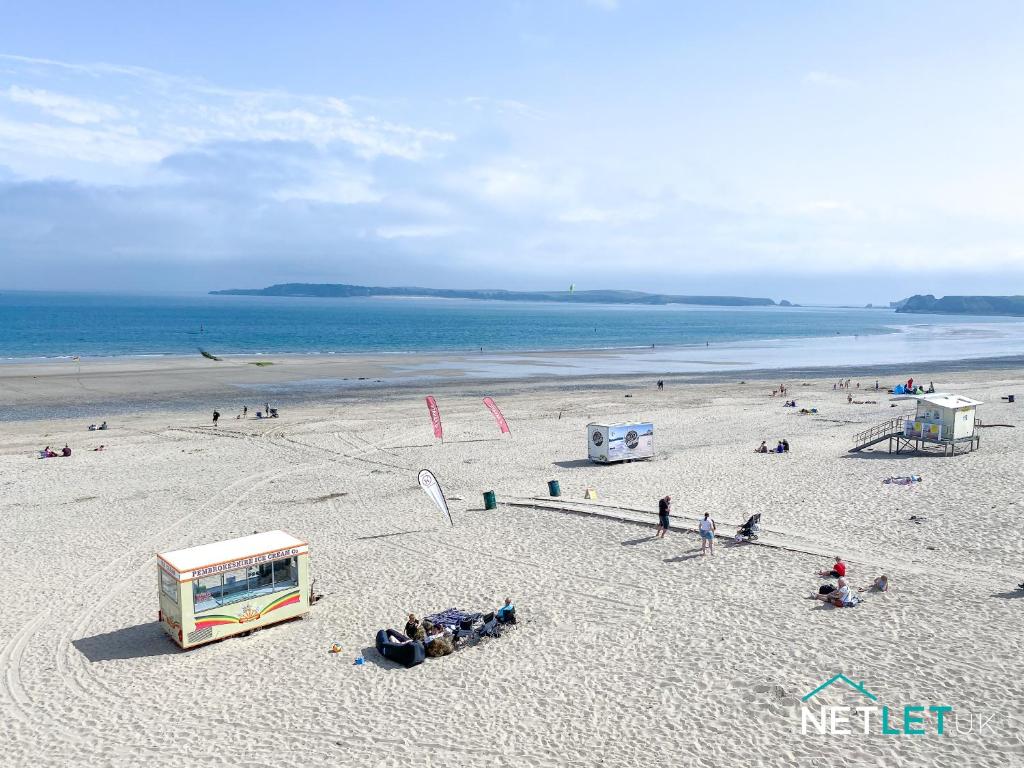 Sea Breeze, Tenby (updated prices 2024)
