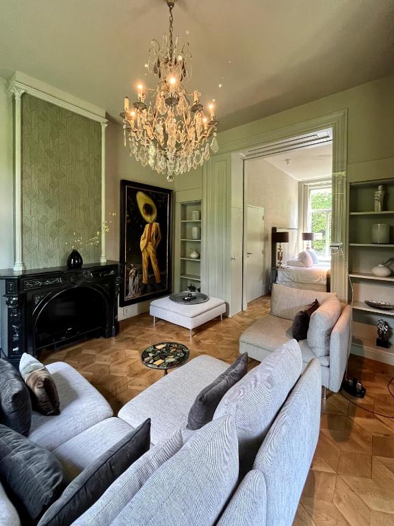 Posezení v ubytování Boutique hotel Villa Trompenberg
