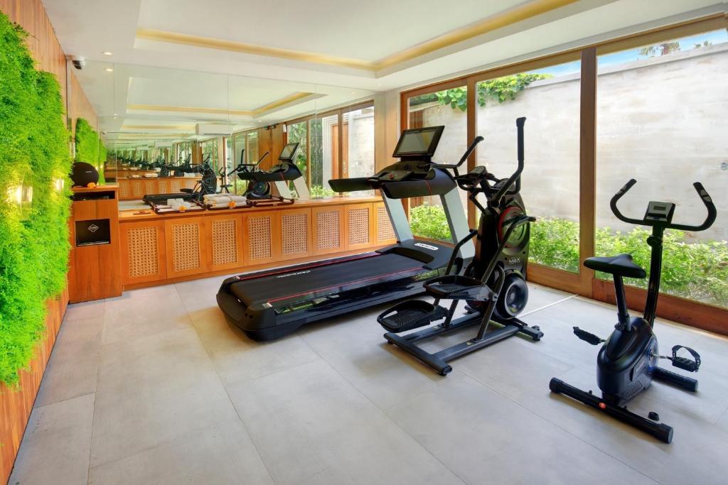 Fitness centrum a/nebo fitness zařízení v ubytování Sini Vie Luxury Resort & Spa Seminyak by Ini Vie Hospitality