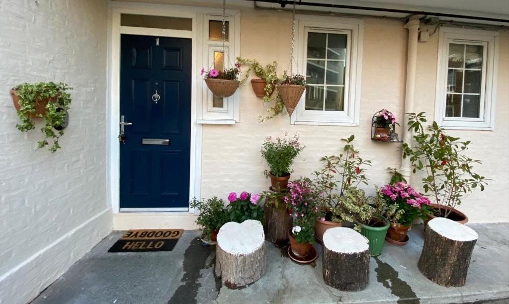 Κήπος έξω από το Great rooms in an uber cool flat! London Bridge
