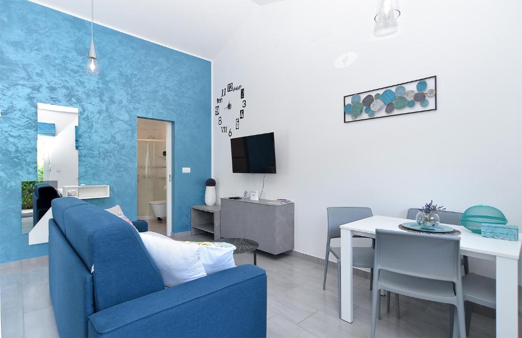 Televízia a/alebo spoločenská miestnosť v ubytovaní House Peroj 2195