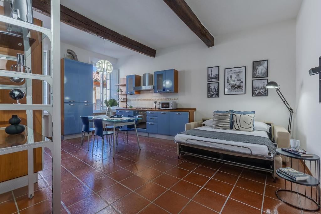 A 2 min dal Museo della Cattedrale San Romano Apt - One-Bedroom Apartment