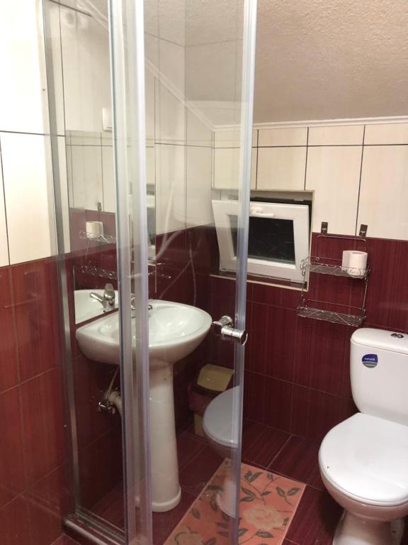 Koupelna v ubytování RISTESKI GUEST HOUSE