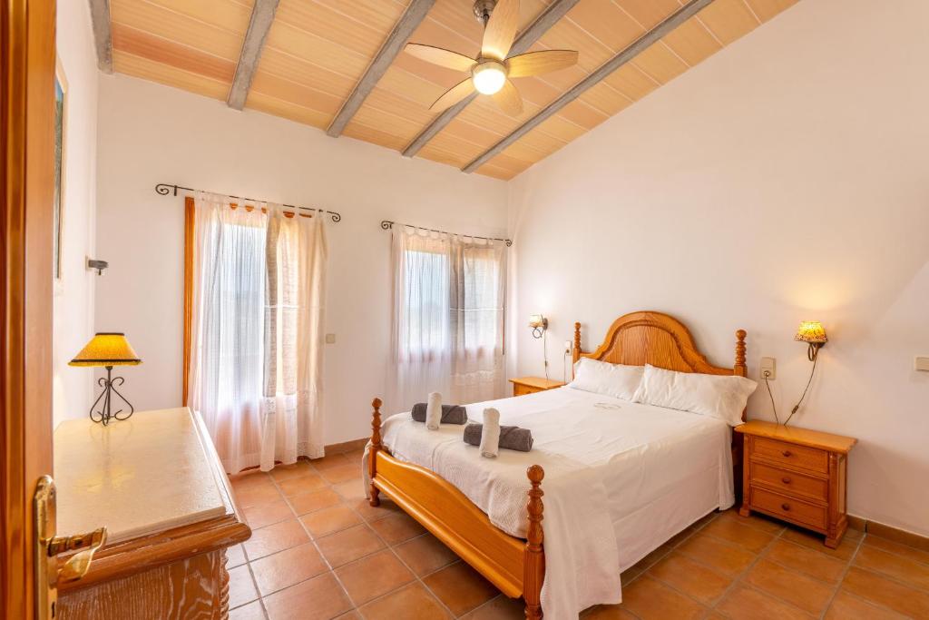 A bed or beds in a room at Manacor - 39698 Mallorca