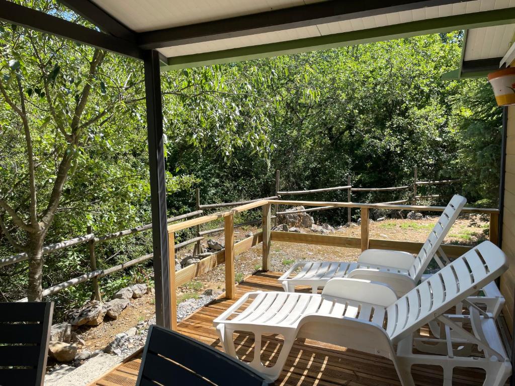 Les Chalets de Labeaume - One-Bedroom Chalet