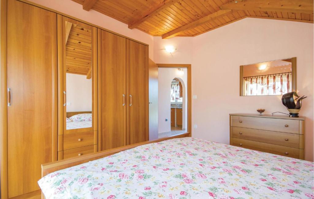 Fotografie z fotogalerie ubytování Cozy Home In Viskovo With Kitchen v destinaci Bezjaki