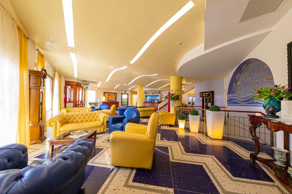 Posezení v ubytování Hotel Riva Del Sole