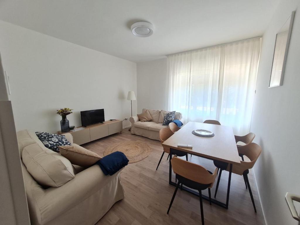 Posedenie v ubytovaní Apartments Bianca