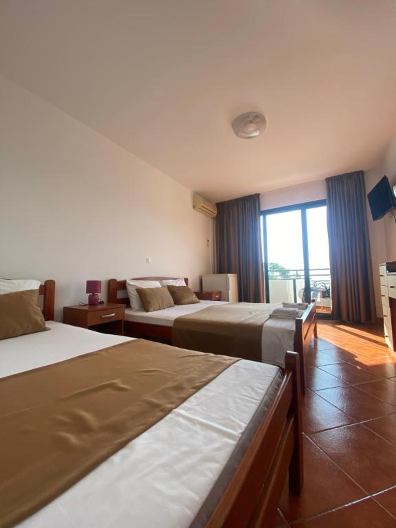 DeLux Apartmani - Standard Triple Room With Sea View