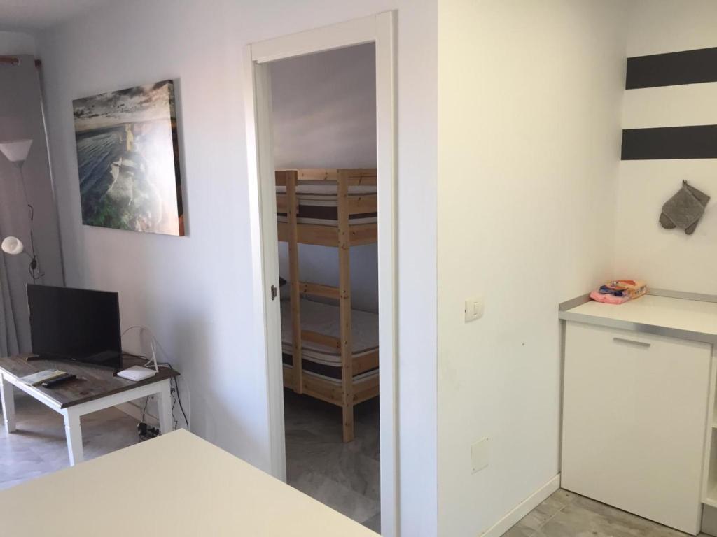 Apartamentos Dinastia, Los Cristianos – Updated 2023 Prices