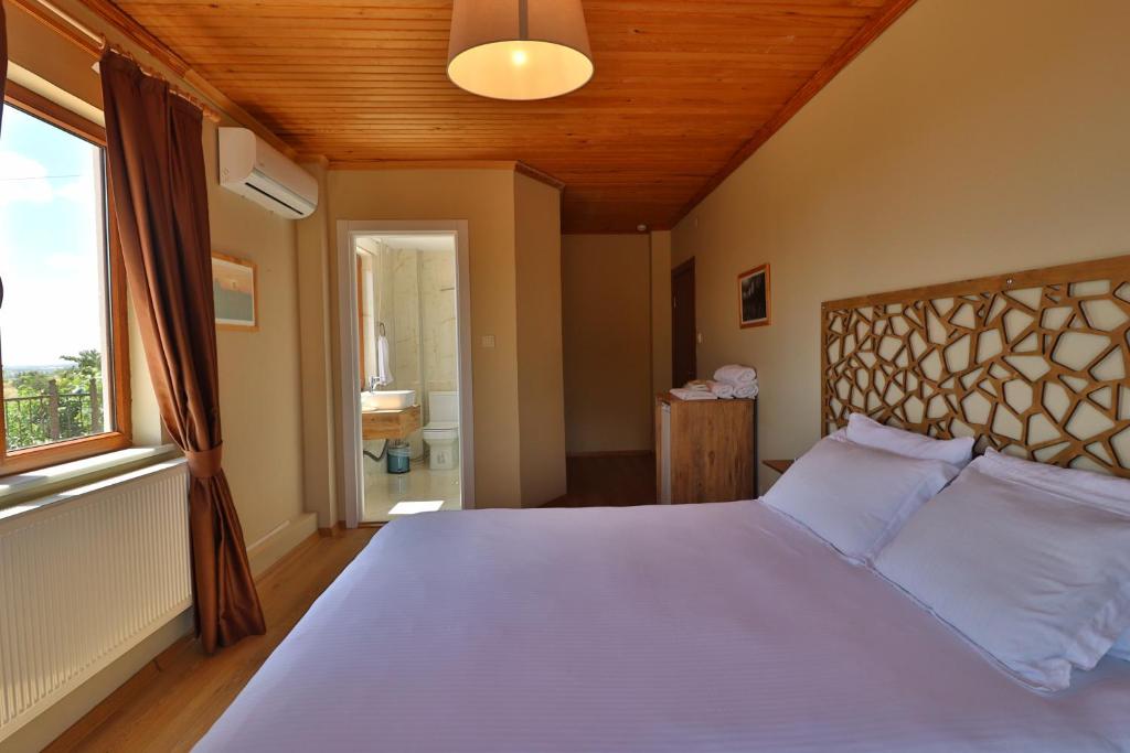 Dessera Vineyards Hotel - Salle Roi Standard