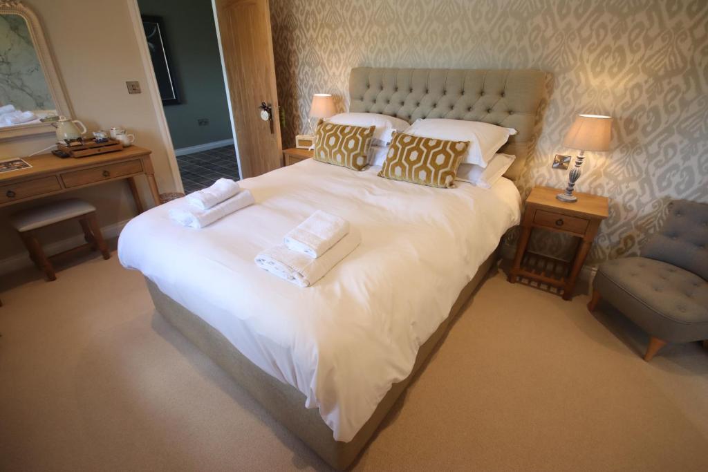 The Horseshoe Country Inn - 