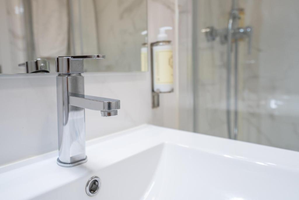 Dinya Lisbon Hotel - Resim 12