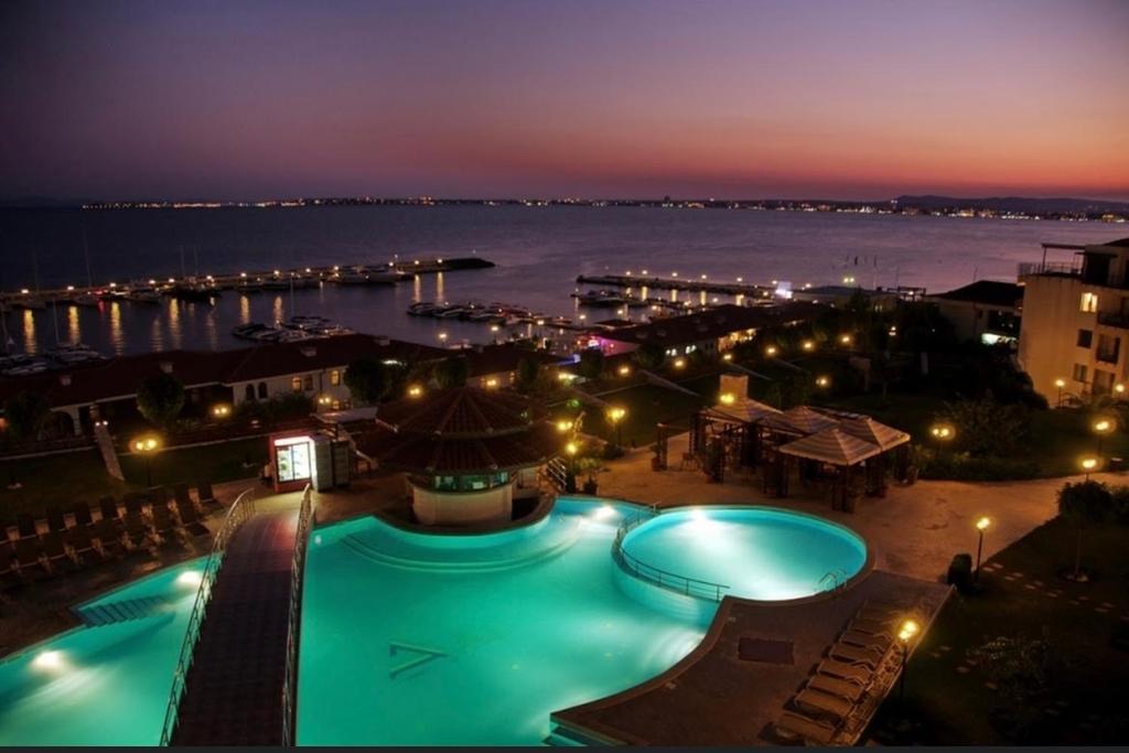 Private apartment in Diamond