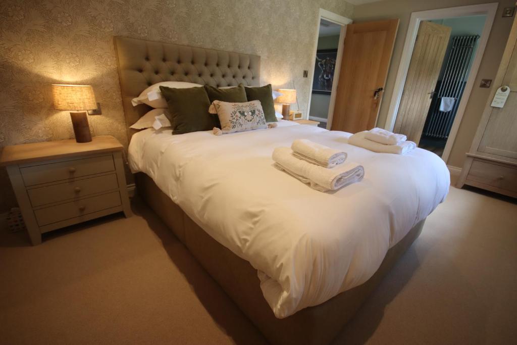 The Horseshoe Country Inn - 