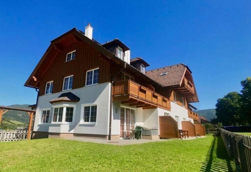 Το κτήριο όπου στεγάζεται  το διαμέρισμα