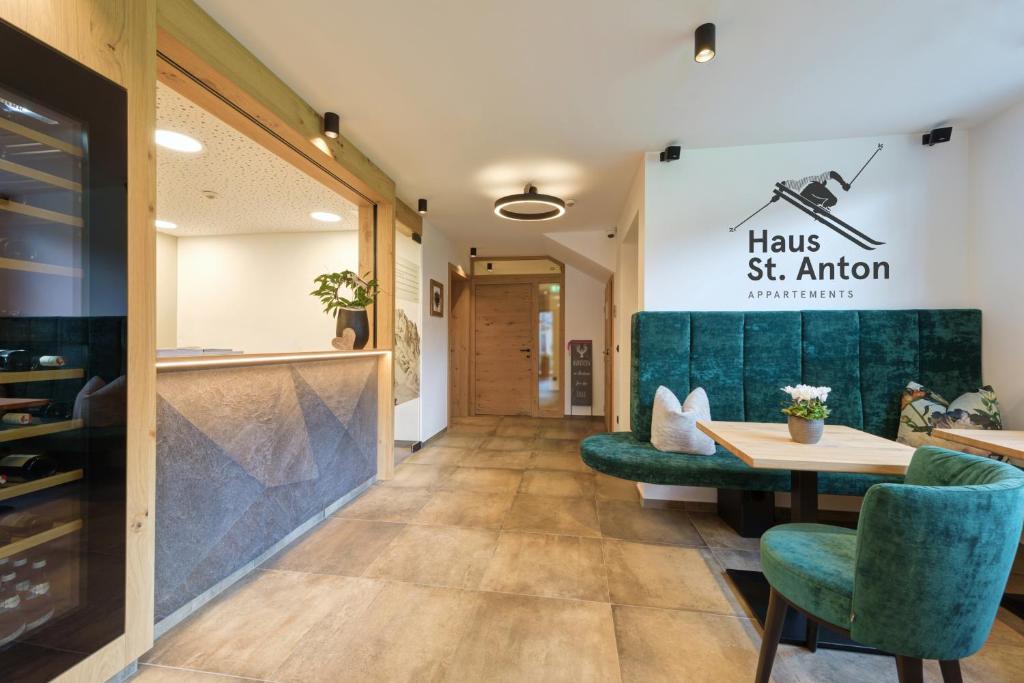 Posedenie v ubytovaní Haus St Anton - INKL PREMIUM SOMMERKARTE
