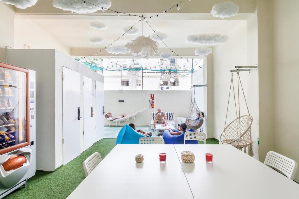 Booking.com: Capsule hostel valencia , Valencia, España - 21 ...