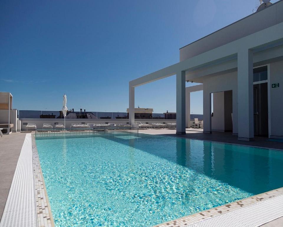 Бассейн в Hotel Amburgo или поблизости