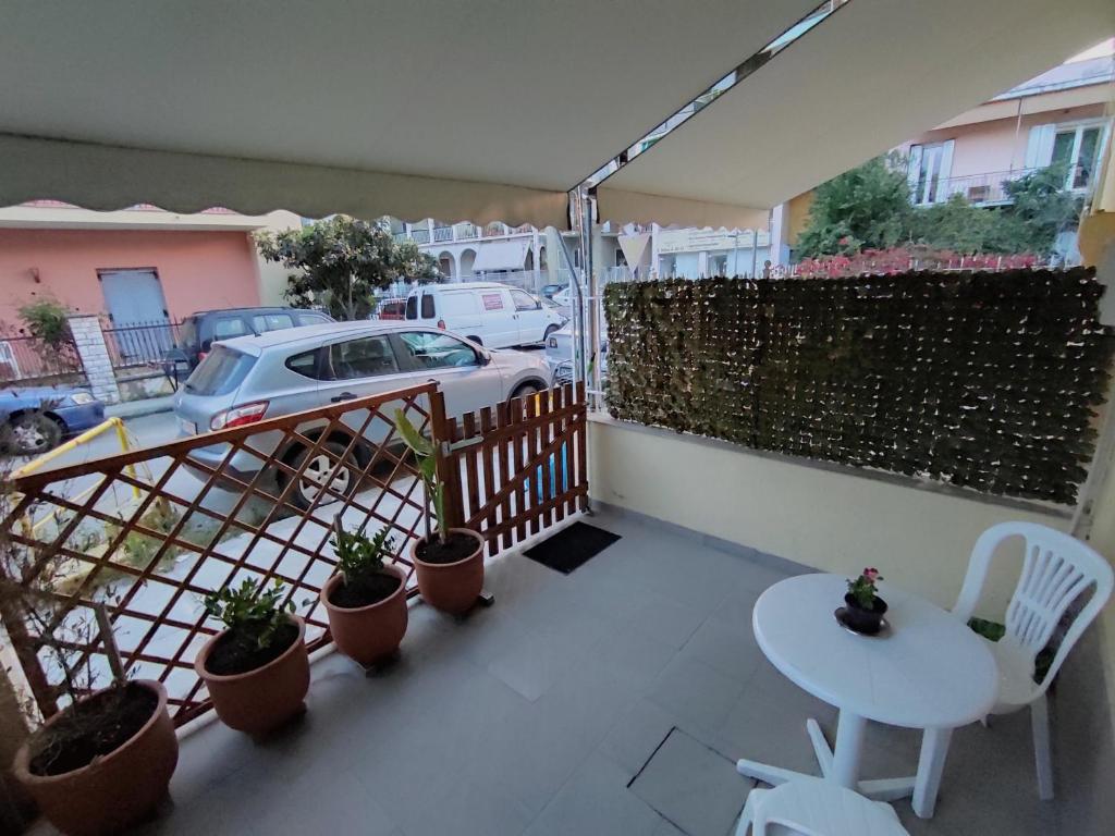 Balkón nebo terasa v ubytování New Luxury Studio Corfu Town