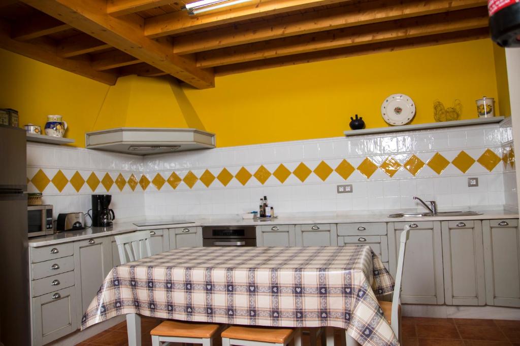 Kuchyň nebo kuchyňský kout v ubytování Casa Azulete